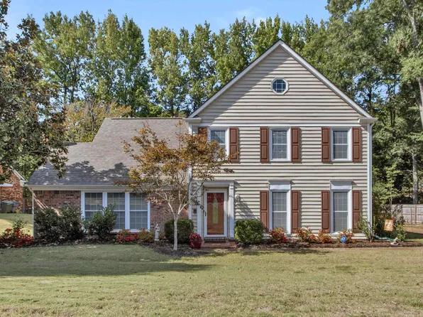 1419 Poplar Ridge Dr, Memphis, TN 38120