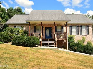 110 Overlook Ln, Clinton, TN 37716