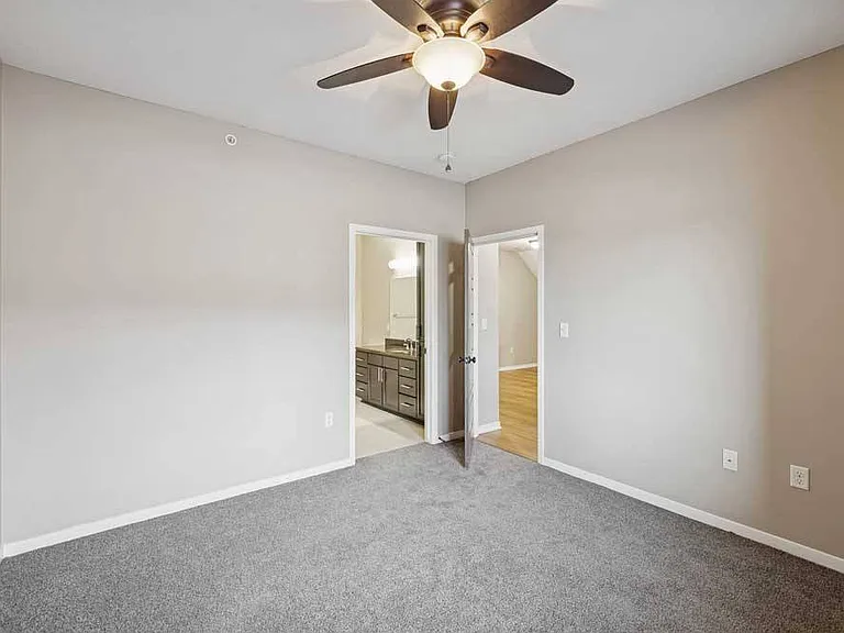 North Pointe Villas — Photo 271