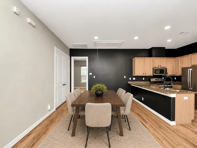 3813 Centerplaza Dr — Photo 11