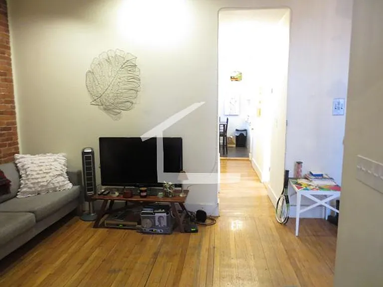11 Gorham St #9B — Photo 3