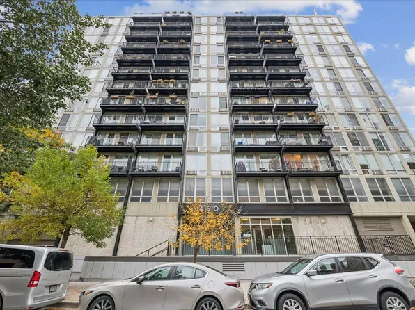 450 W Briar Pl APT 11K, Chicago, IL 60657
