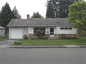 1st image of 319 Pinehurst Dr SE