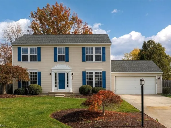 4393 Westmont Dr, Sheffield Village, OH 44054