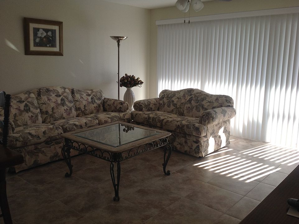 18" porcelain tile floors 
