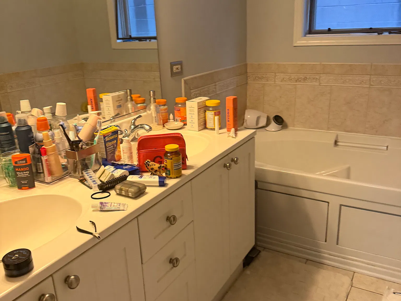 3 bed, 2100 sqft, $4,500 — Photo 3