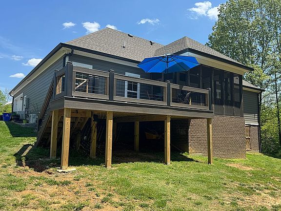 Trex deck w/ post lights