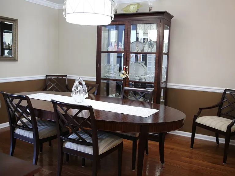 18 Rosewood Ct — Photo 2
