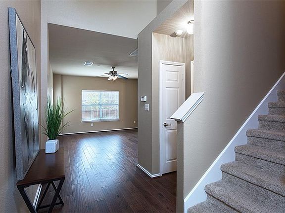 4th image of 3240 Tarrant Ln