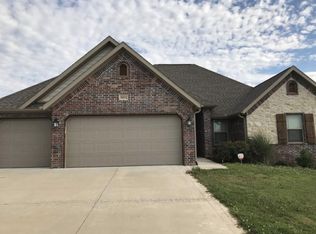 3411 SW Gibson Ave, Bentonville, AR 72712