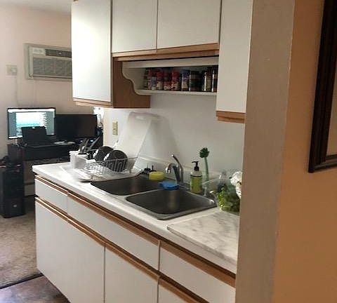 3rd image of 33 6th Ave N #100