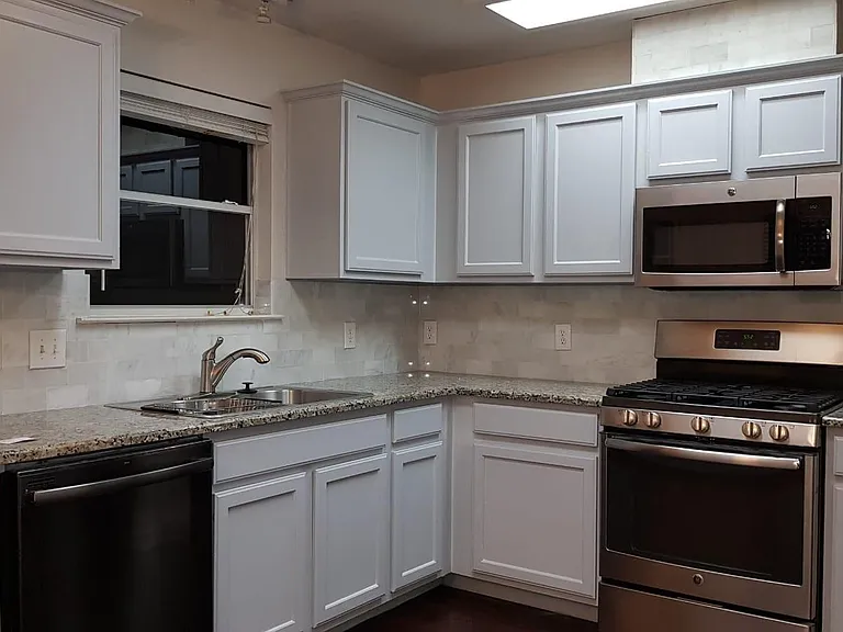 8322 Alvin High Ln — Photo 3