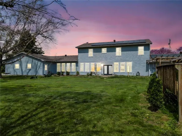 24101 S State Route K, Pleasant Hill, MO 64080