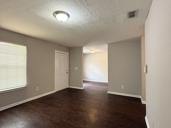 4th image of 6625 Vermillion St