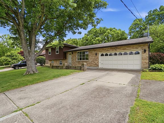 3rd image of 2905 Resor Rd