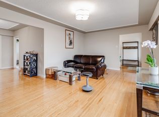 6555 Saint Charles Pl, Burnaby, BC