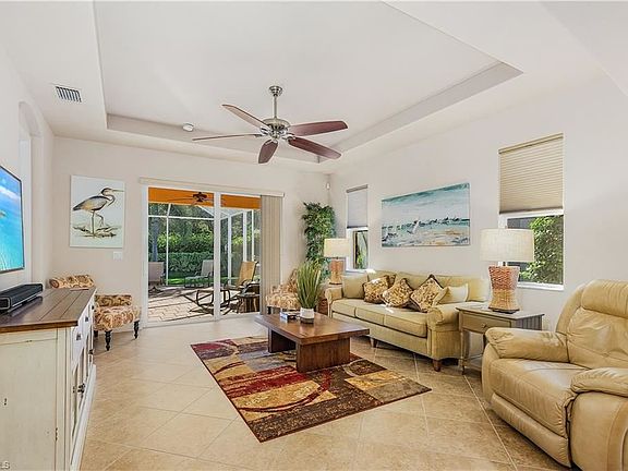4th image of 19738 Tesoro Way