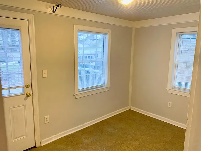1434 Elliott St SE — Photo 19