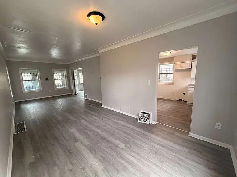 3103 Cottage Ave — Photo 8