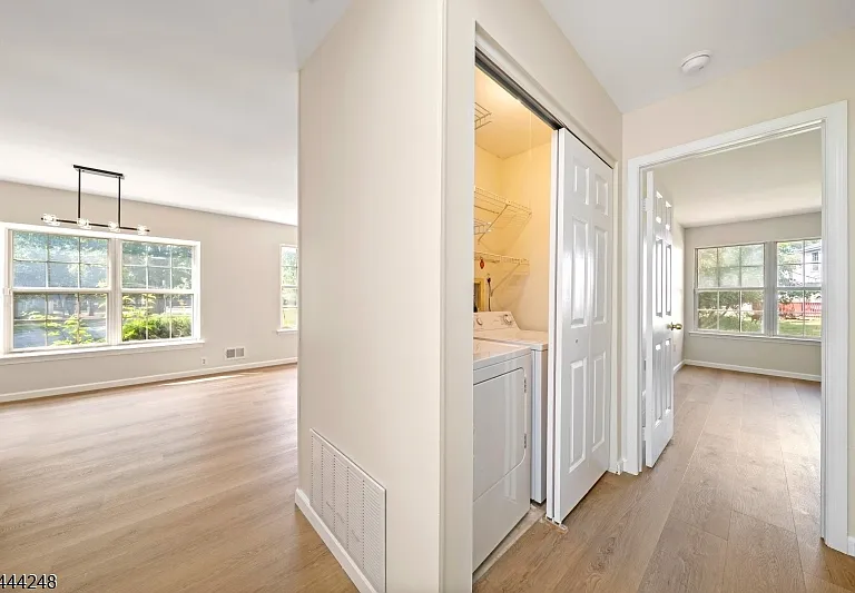 123 Harrow Dr — Photo 11