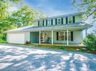 46 Hickory Loop Dr, Sandwich, IL 60548