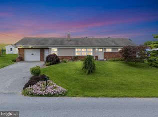 28 Pine St, Jacobus, PA 17407