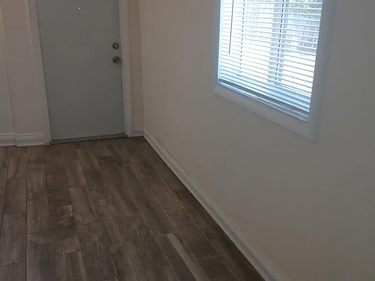 1597 NE 53rd Ct — Photo 23