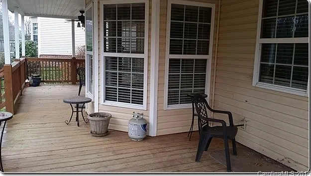 4 bed, 2776 sqft, $3,450 — Photo 3