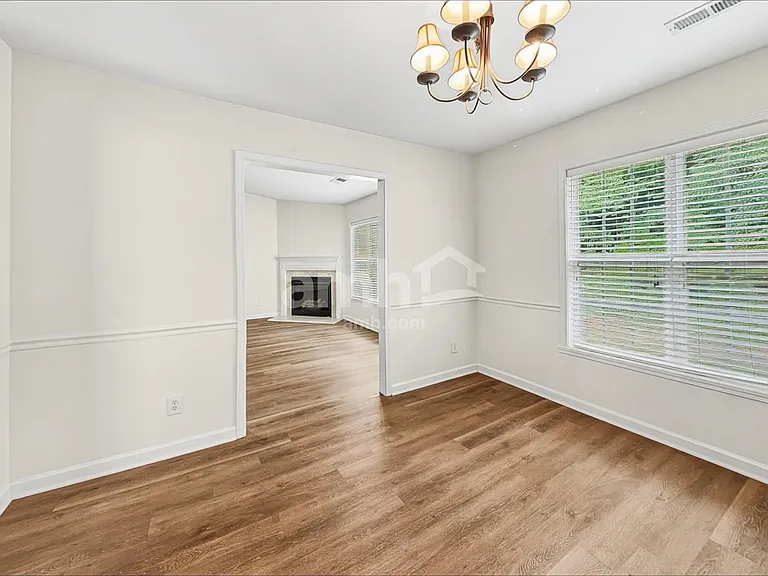 1149 Langston Dr — Photo 7