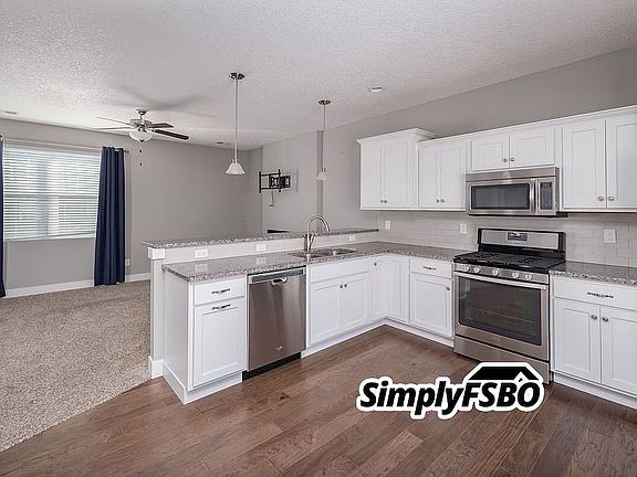 4th image of 732 Cox Ct