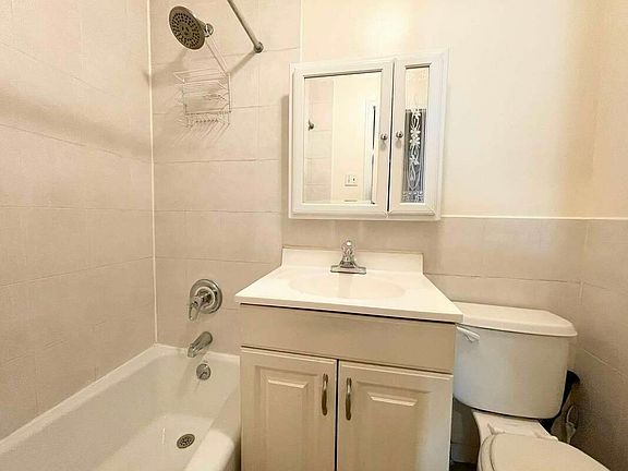4th image of 311 E 80th St APT 12