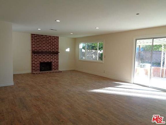 4th image of 22840 Cantara St