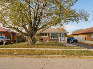 100 Lauris Ave, Cambridge, ON N1R 5L4