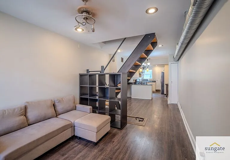 313 S Madeira St — Photo 2