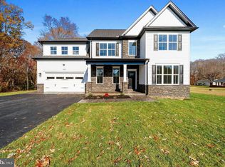 8290 Warren Dr, Pomfret, MD