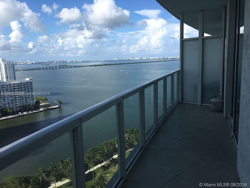 1st image of 1900 N Bayshore Dr APT 2206