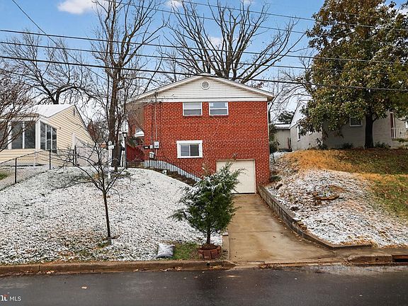 4th image of 3053 P St SE