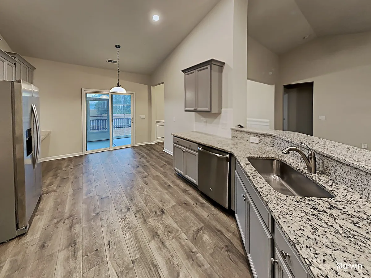 Building Photo - 701 Redbud Ln