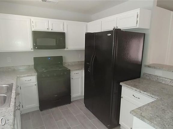3rd image of 4117 Dongola Ct