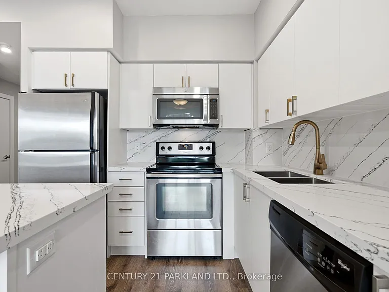 1638 Bloor St W #602 — Photo 17