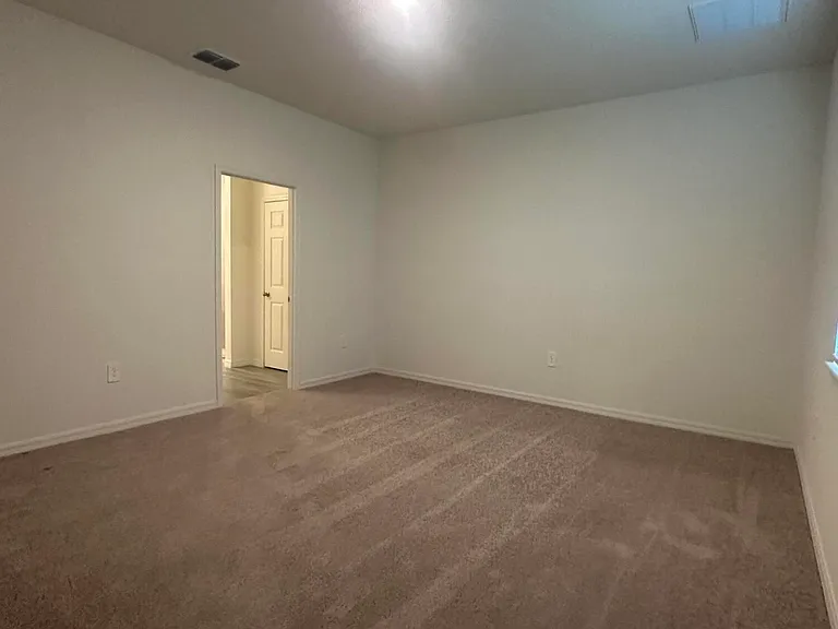 852 Remsen Ave NW — Photo 14