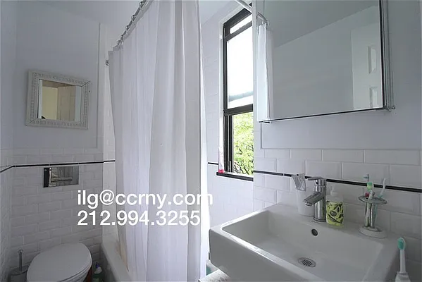 Rented by City Connections Realty | media 9