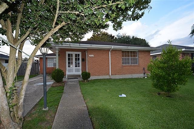 1st image of 2121 Emerson St