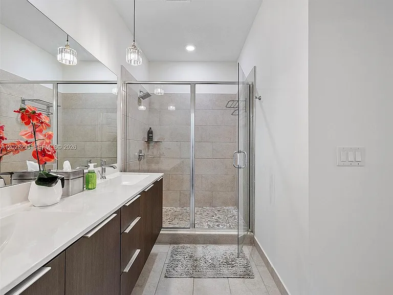 8398 NW 51st Ter #8398 — Photo 30