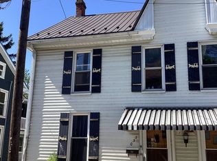330-332 W 2nd St #330, Waynesboro, PA 17268