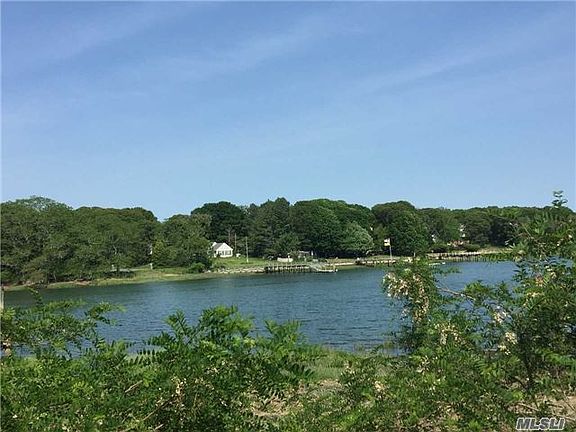 3rd image of 350 South Dr