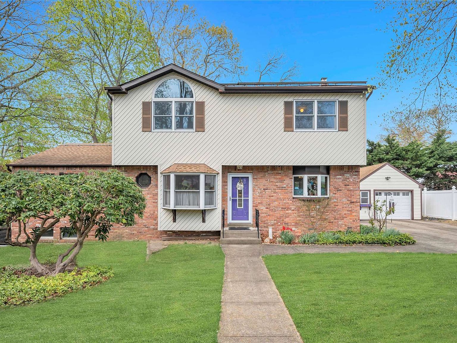 295 Seminole Street, Ronkonkoma, NY 11779 Zillow