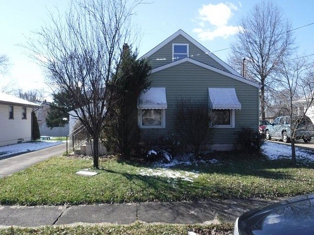 2nd image of 402 Peffer Ave