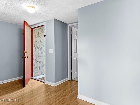5th image of 5650 GREATPINE Lane N