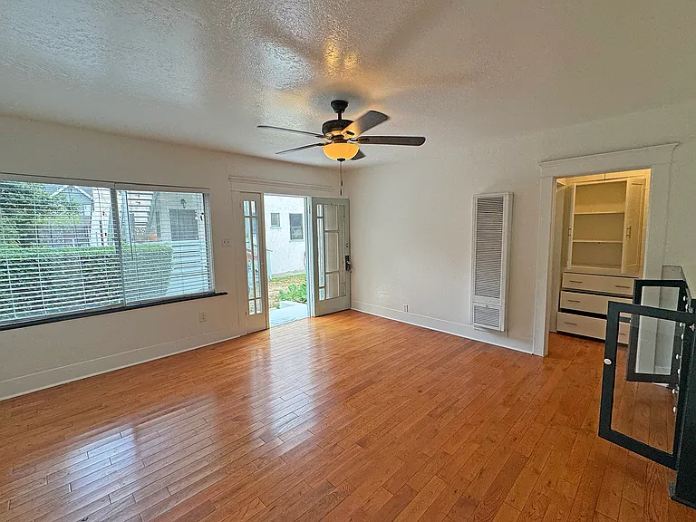 1125 E Appleton St #1133 — Photo 7